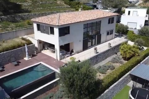 Villa Hélios - Panoramic Sea and City view - AC - Swimming pool - Luxury Villa in Mougins