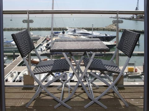 View (from property/room), Balcony/Terrace, Sea view