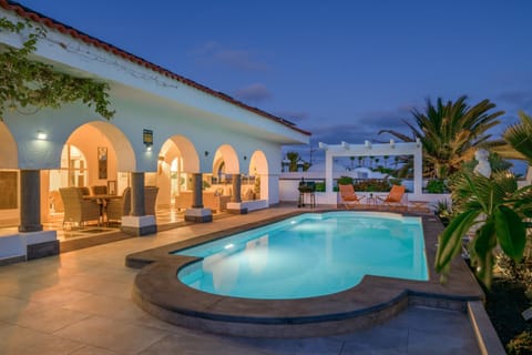 Property building, Night, Pool view, Swimming pool