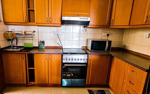 Kitchen or kitchenette, minibar, pet friendly, stove