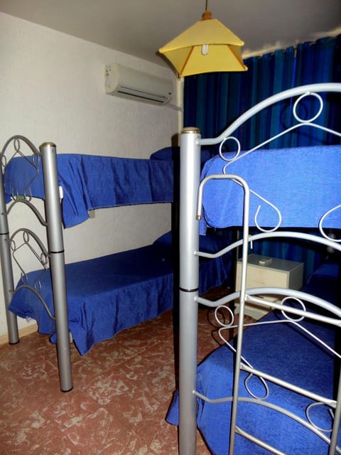 Hostel Otro Mundo Bed and Breakfast in Godoy Cruz