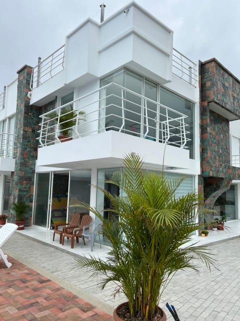 Casa Krystal Apartment in Manabí Province