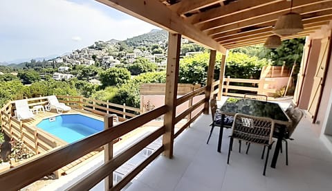 View (from property/room), View (from property/room), Balcony/Terrace, Garden view, Pool view, Swimming pool