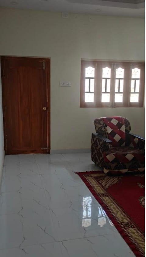 SAPPHIRE GUEST HOUSE On DAILY RENT FOR FAMILIES Villa in Hyderabad