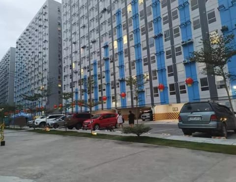 CAJI - Condo Transient Hostel in Pasig