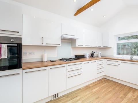 Family Friendly 3 Bed Home In Pinner Pets Welcome - Pass the Keys House in Pinner