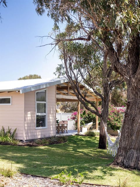 Stylish Shack Falcon Bay House in Mandurah