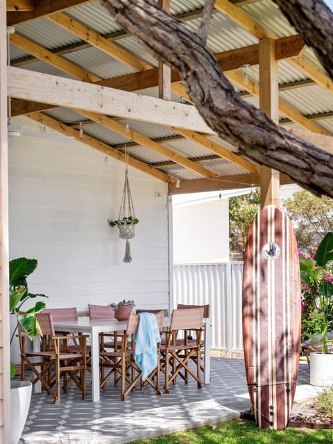 Stylish Shack Falcon Bay House in Mandurah