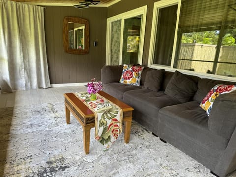 Secluded house, Opening special Casa in Leilani Estates