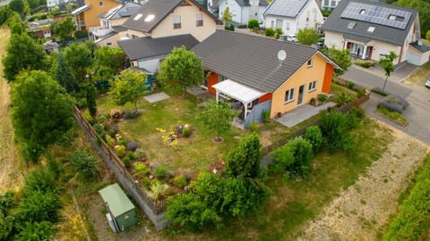 Ferienhaus Zum Feldblick House in Andernach