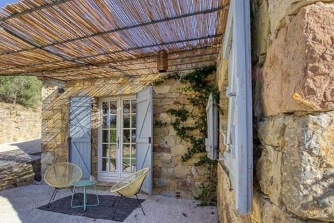 Magnifique Maison avec Jardin et Piscine Vue Mer Villa in Sanary-sur-Mer