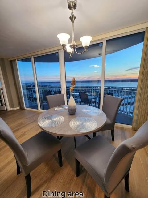 21st Floor Oceanfront Retreat 2bed 2bath Condo Apartment in South Daytona