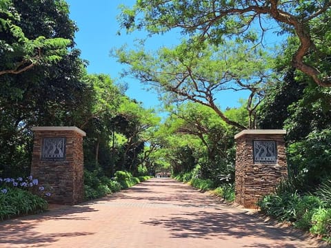 Private Garden Room in Zimbali Estate Apartment in Dolphin Coast