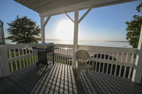 Perfect Group Getaway Sleeps 42 Guests House in Sylvan Beach