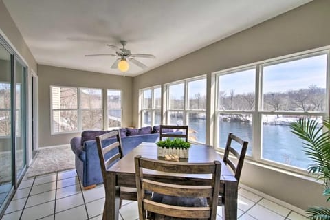 View (from property/room), Seating area, Dining area, fireplace