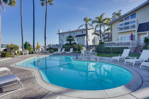 Huntington Beach Condo - Walk to the Ocean! Condominio in Surfside