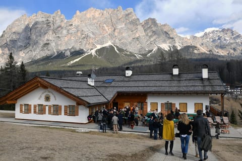 Jägerhaus Agriturismo Séjour à la ferme in Cortina d Ampezzo