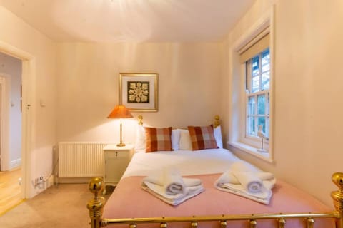 Cozy Coach House Nr Golf & Beach House in Broadstairs