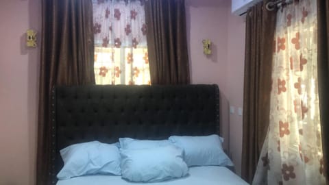 Dazzle Hotels and Apartments Riverpark Condo in Abuja