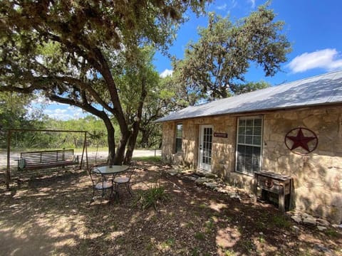 Bunkhouse at the Silver Spur Dancehall Ruins~Bandera, TX. Condominio in Bandera