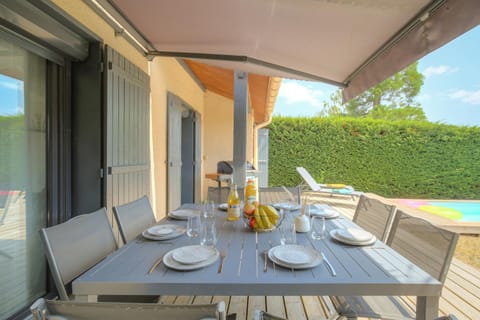 Sunny House - Villa 4 chambres - Saint Genis Les Ollières Villa in Tassin-la-Demi-Lune