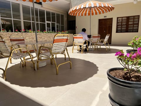 Patio, Balcony/Terrace, Seating area