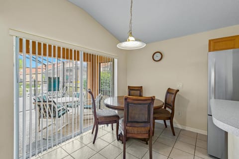 Family Ready in Gated Community Near Attractions Villa in Loughman