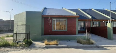 ALQUILER TEMPORARIO EN TRELEW House in Trelew