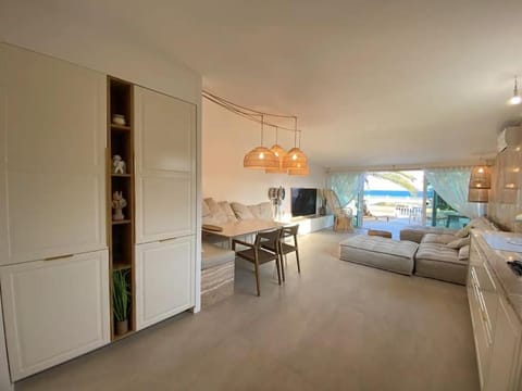 Seaside House in Cannes by ask me france House in Mandelieu-La Napoule