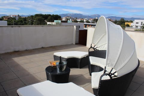 Balcony/Terrace, Balcony/Terrace