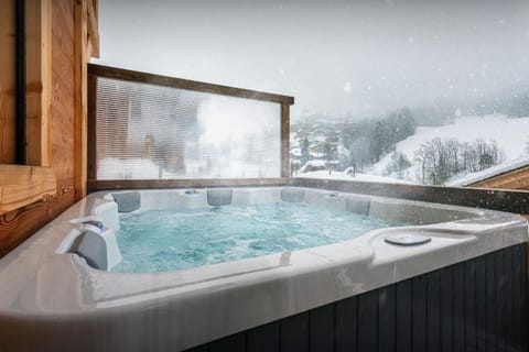 Natural landscape, Winter, Hot Tub, Balcony/Terrace