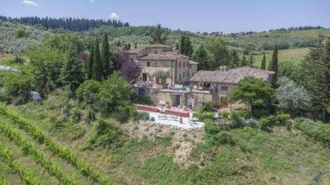 Villa Chianti with exclusive pool and typical barn Villa in Radda in Chianti