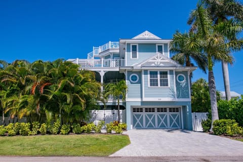 Caribbean Dream House in Holmes Beach