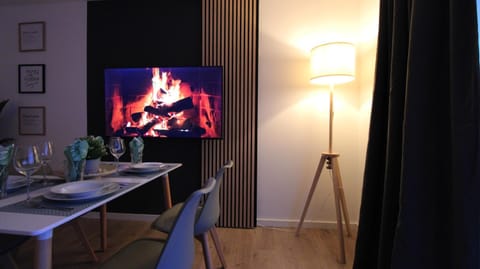 GRAzzOO 3 getrennte Zimmer 3x Smart TV Condo in Wolfsburg
