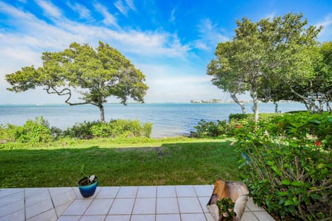 Beach and Bay Getaway House in Bradenton Beach