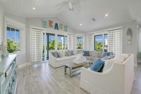 Seaside Magnolia House in Anna Maria Island