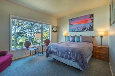 Tyee Lodge Bed And Breakfast Bed and Breakfast in Newport