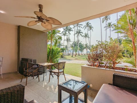 Day, Garden, Seating area, Garden view