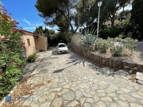 Clim - Pétanque - Jacuzzi - BBQ - Villa Familiale House in Hyères