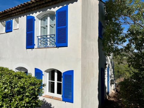 Les Restanques 30 chênes House in Grimaud