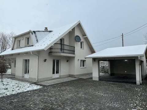 Property building, Winter