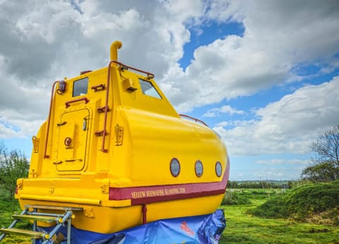 The Yellow Submarine Campeggio /
resort per camper in Cheddar