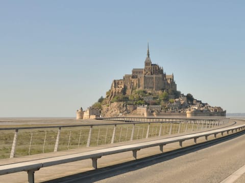 Holiday Home Gîte du Linon by Interhome House in Brittany