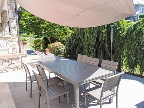 Holiday Home Giardino del Sole by Interhome Casa in Camaiore