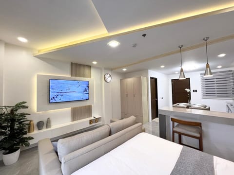 Luxury Pad Near Clark Pampanga Apartment in Angeles