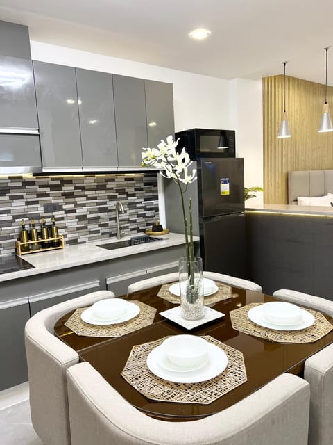 Luxury Pad Near Clark Pampanga Apartment in Angeles