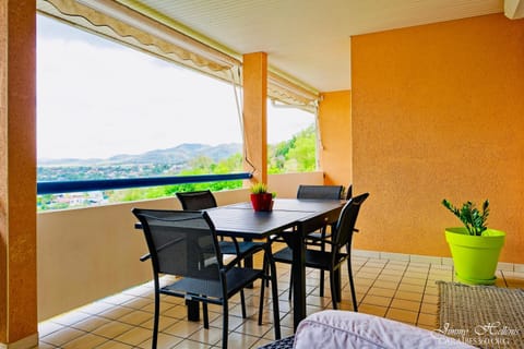 Maison Yole Bleue - Vue sur Les Trois Ilets House in Les Trois-Îlets