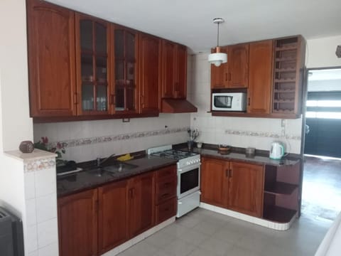 Excelente casa completa Apartment in Godoy Cruz