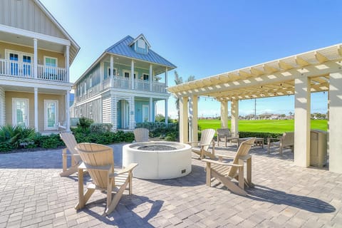 Palmilla Beach Beauty House in Port Aransas