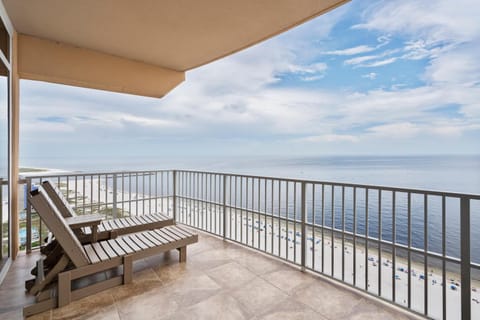 Phoenix Orange Beach Ii 2505 by Liquid Life Apartment in Orange Beach